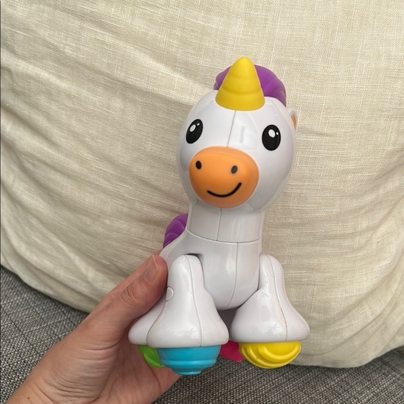 Fisher-Price Unicorn Clicker Pal Toy White Ages 6 to 36 Months - Picture 2 of 5